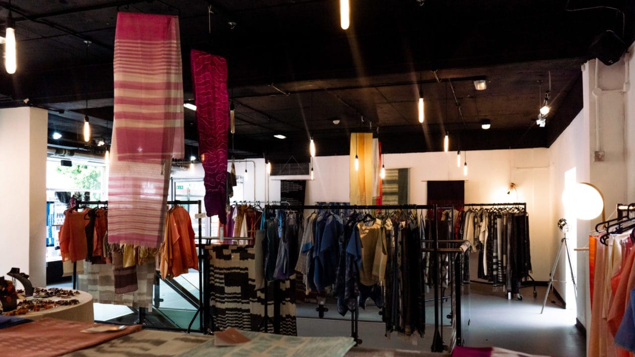 Fashion pop-up in Streetside